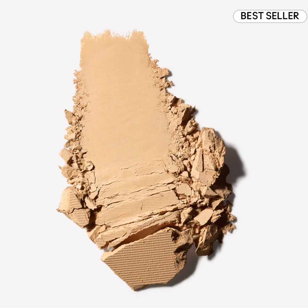 List 1 -MAC- NC30 Foundation 12-hour, medium-2-full coverage, and controls oil. - Picture 4 of 5